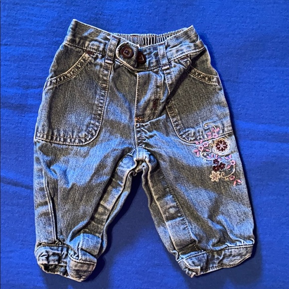 Carter’s Outfit - Picture 2 of 7